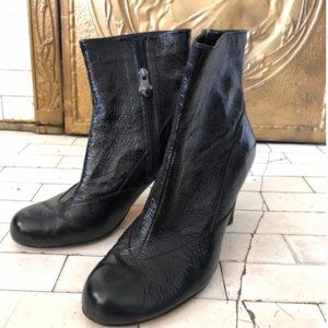 TARYN ROSE BLACK PATENT LEATHER ANKLE BOOTS 7.5